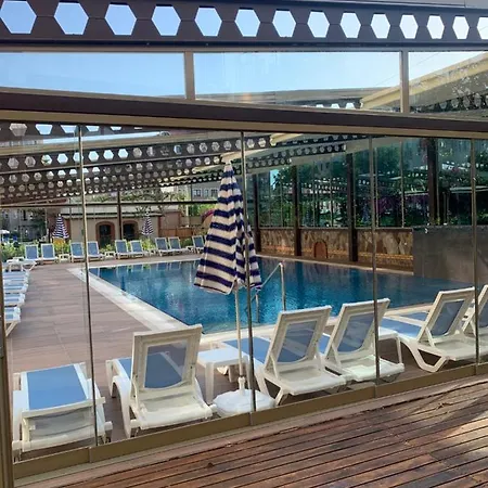 希达尔俱乐部公寓式酒店 4*