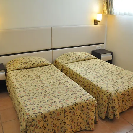 希达尔俱乐部公寓式酒店 4*