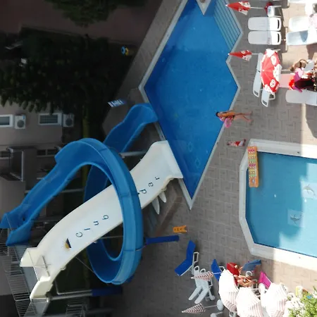 希达尔俱乐部公寓式酒店